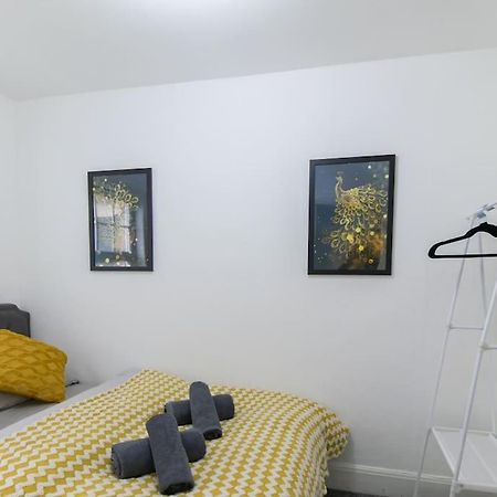 Open Mind Property - Southsea With Free Parking Portsmouth Exterior photo