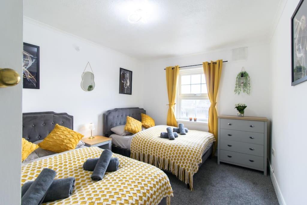 Open Mind Property - Southsea With Free Parking Portsmouth Exterior photo